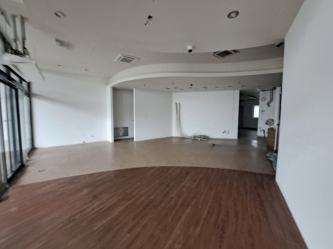 Gewerbefläche (ca. 87 m²) in verkehrsgünstiger Lage mit hoher Kundenfrequenz – inkl. Anlieferzone – in unmittelbarer Nähe zur A9 – Gewerbegebiet Münchberg, 95213 Münchberg, Service