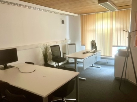 Barrierefreie, gepflegte Gewerberäume ca. 60 m² zu vermieten – geeignet als Praxis/Labor oder Büro – zentrale Lage in Konradsreuth, 95176 Konradsreuth, Büro/Praxis