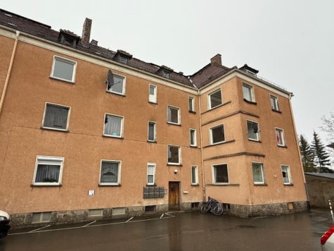 Mietwohnung in Hof unweit Freiheitshalle – ca. 106,5 m² Wohnfläche – PKW-Stellplatz zzgl.40 € monatlich, 95028 Hof, Etagenwohnung