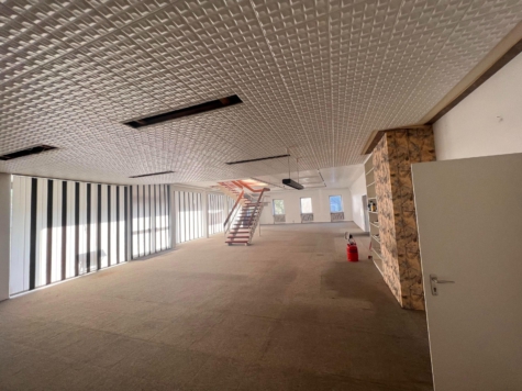Individuell nutzbare Gewerbeimmobilie in zentraler Lage von Rehau – Ausstellung, Büro, Lager, Produktion im Mischgebiet – mit Laderampe im EG – Gesamtgewerbefläche ca. 1.786 m², 95111 Rehau, Werkstatt